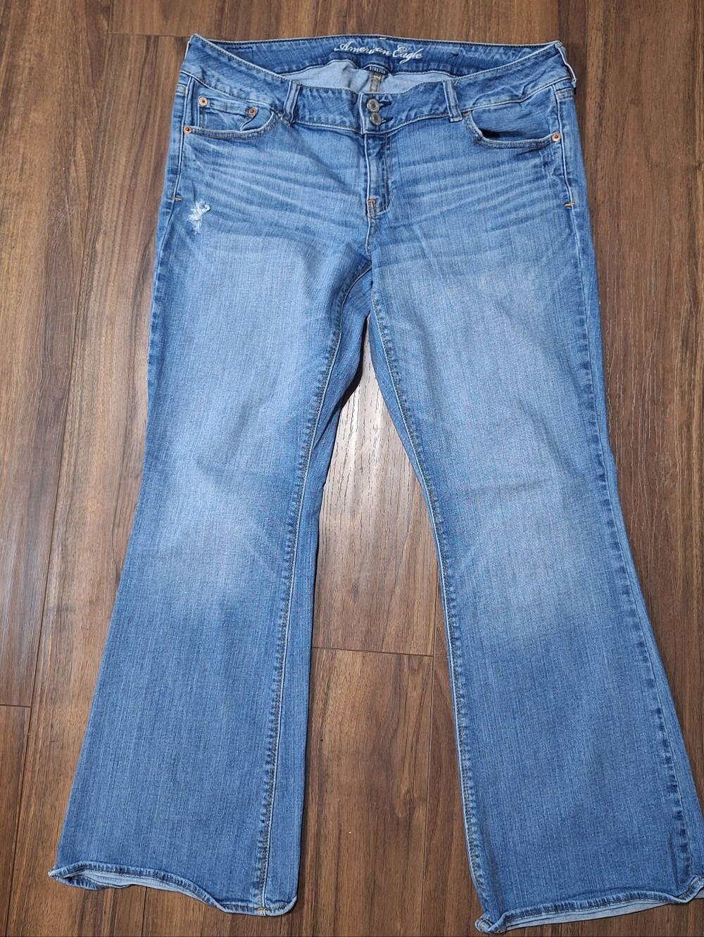 American Eagle Artist Stretch Flare Jeans Womens 16 Short Light Wash Blue Denim